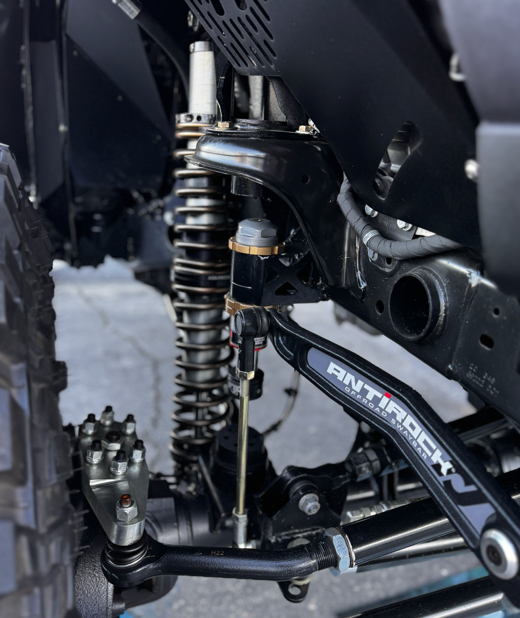 Off-road sway bar installation at Sexton Offroad in Salt Lake City and Park City, UT, improving vehicle stability and suspension performance on rugged terrain.